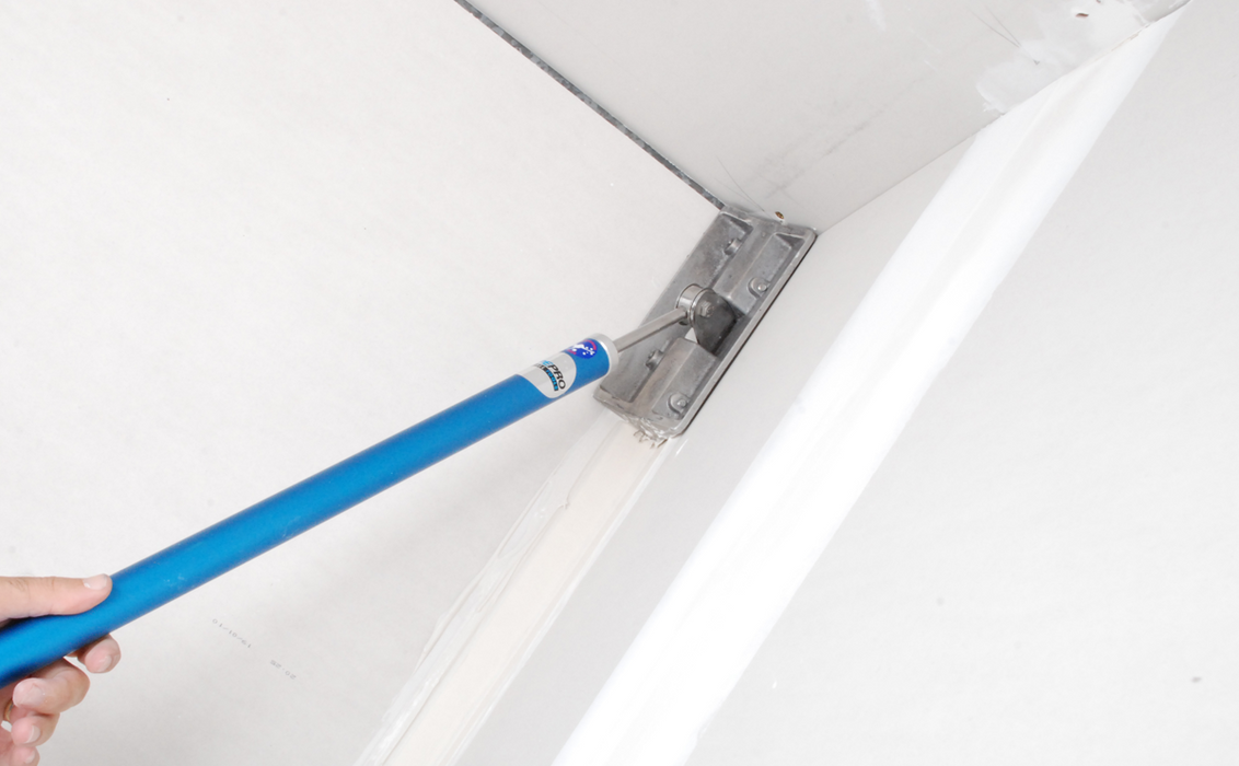 Internal Corner Roller with Handle Tapepro